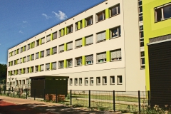 Rückseite mit Schulgarten